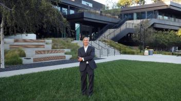 Professor Jason Petta at Research Park